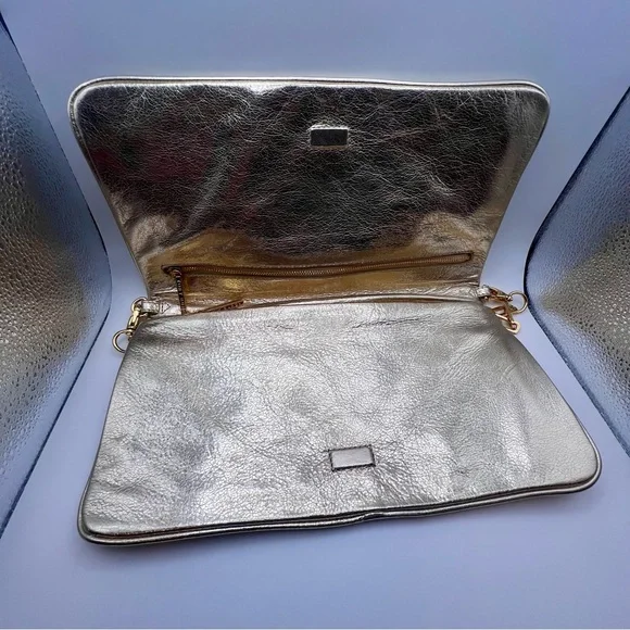 Tory Burch Gold Metallic Clutch Bag - Picture 8 of 12